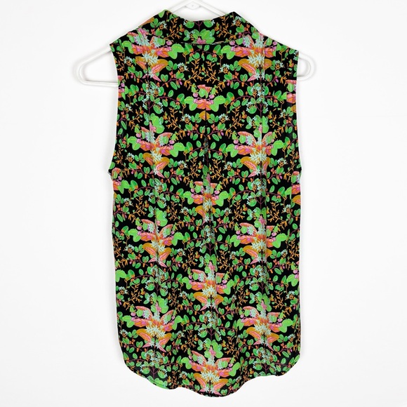 Cabi Pixie Top Women’s Size Small Pleated Sleeveless Button Down - Picture 2 of 9